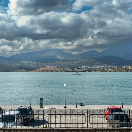 Spacious Flat With Amazing View! Chalkís